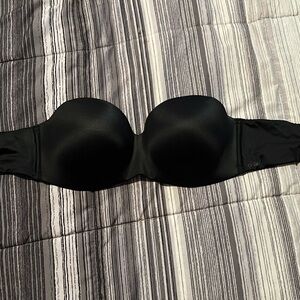 Victoria's Secret Black Strapless Smooth Molded Bra